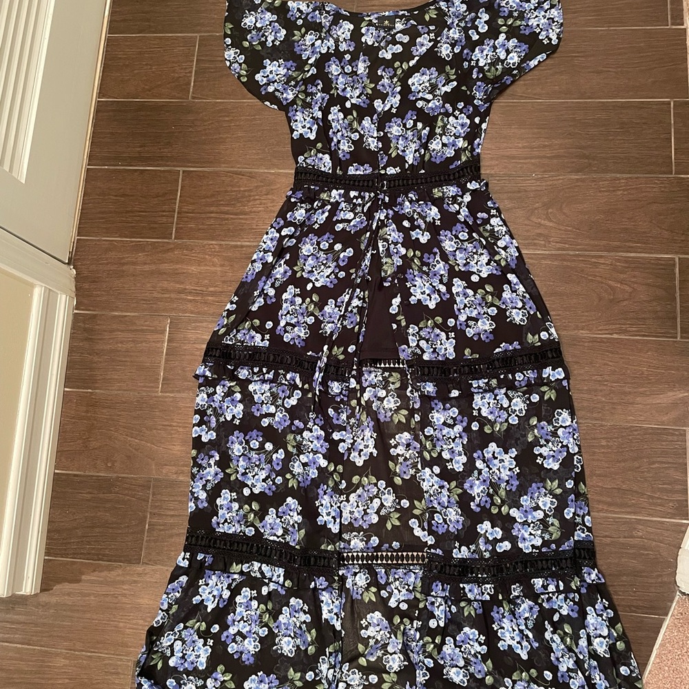 Super cute long maxi dress
